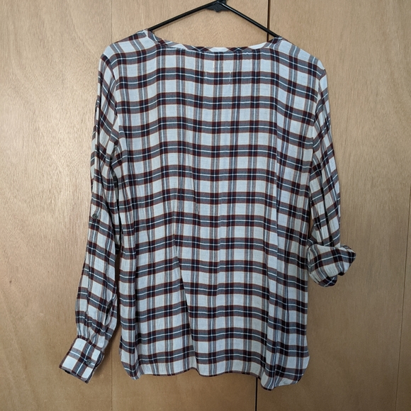 LOFT Softened Plaid Top - Picture 5 of 7